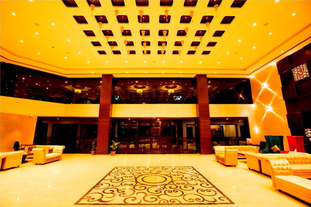 Hotel Anjushree à Ujjain Extérieur photo