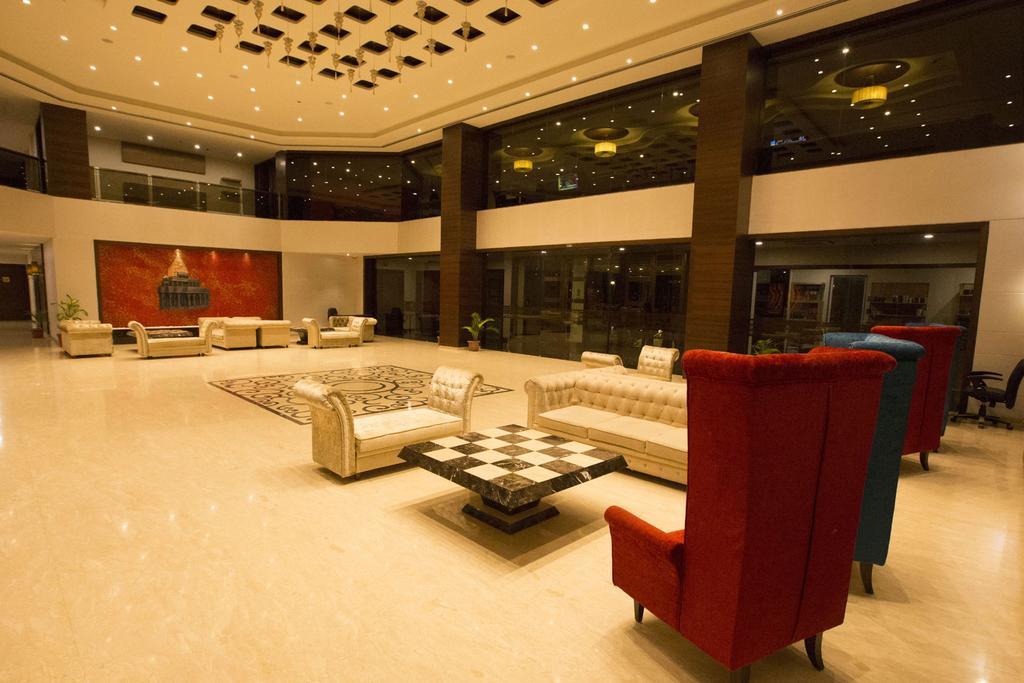 Hotel Anjushree à Ujjain Extérieur photo
