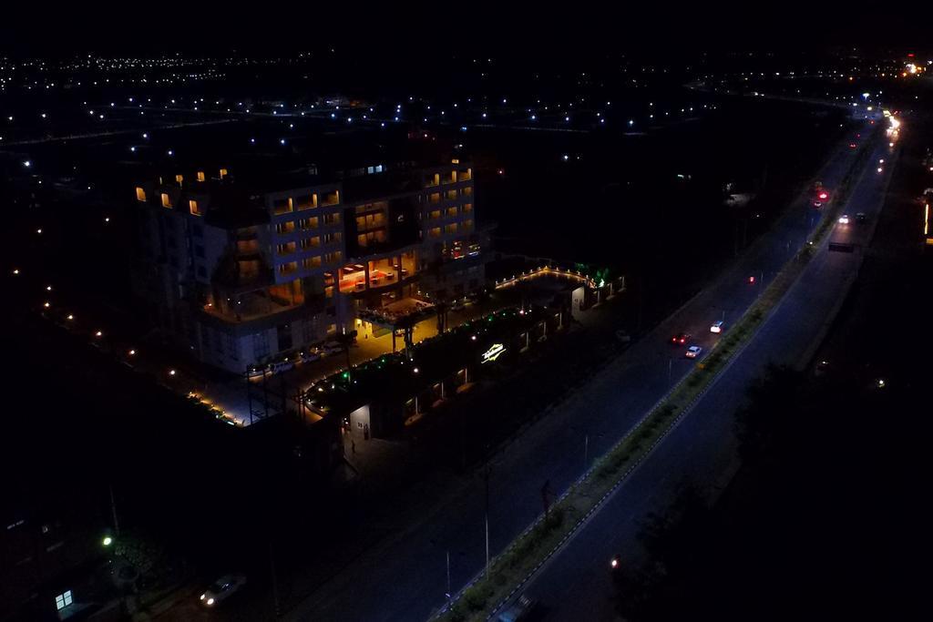 Hotel Anjushree à Ujjain Extérieur photo