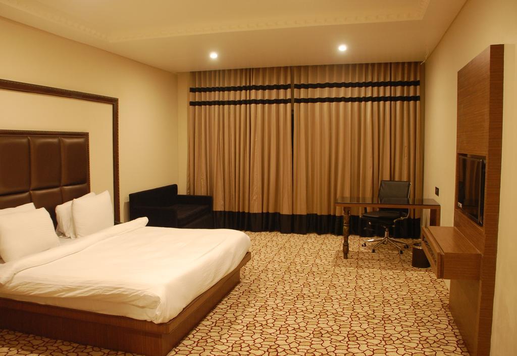 Hotel Anjushree à Ujjain Extérieur photo